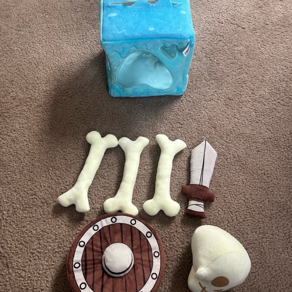 Dungeons & Dragons Plush Honor Among Thieves Gelatinous Cube 8" Interactive Glow - Picture 7 of 7